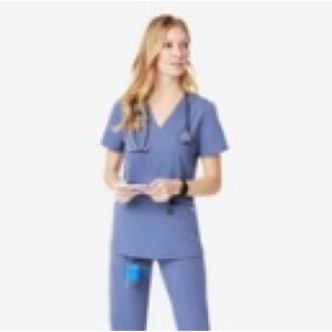 Figs Big Sky three pocket scrub top-XS